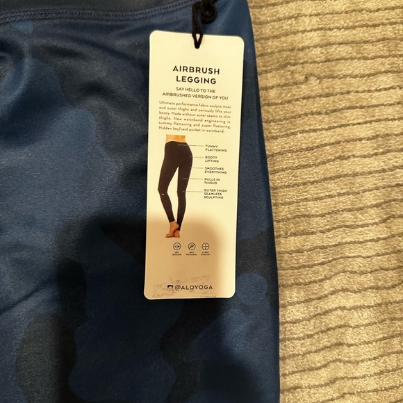 Woman’s Blue Camouflage Leggings - Picture 2 of 3